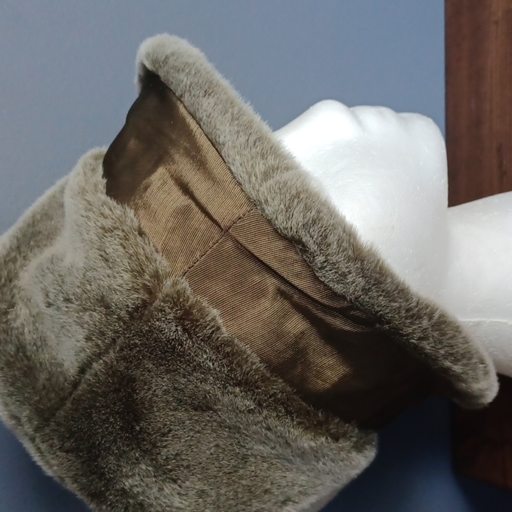 Hat - Picture 12 of 12